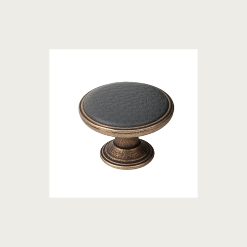 METAL KNOB 37MM ANTIQUE BRASS-SYNTH. LEATHER GREY